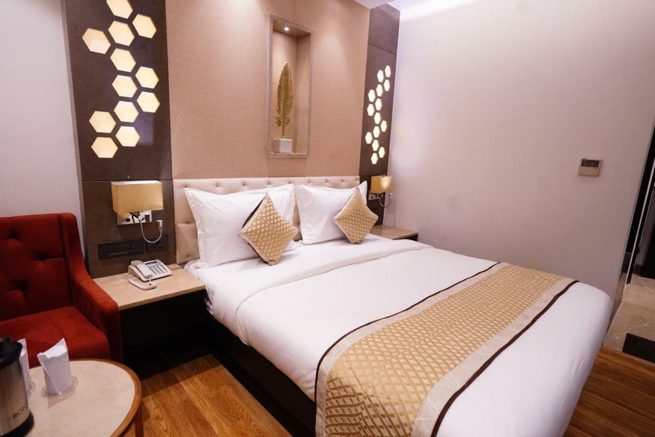 Hotel City Pride With Free Airport Pickup New Delhi Exteriör bild