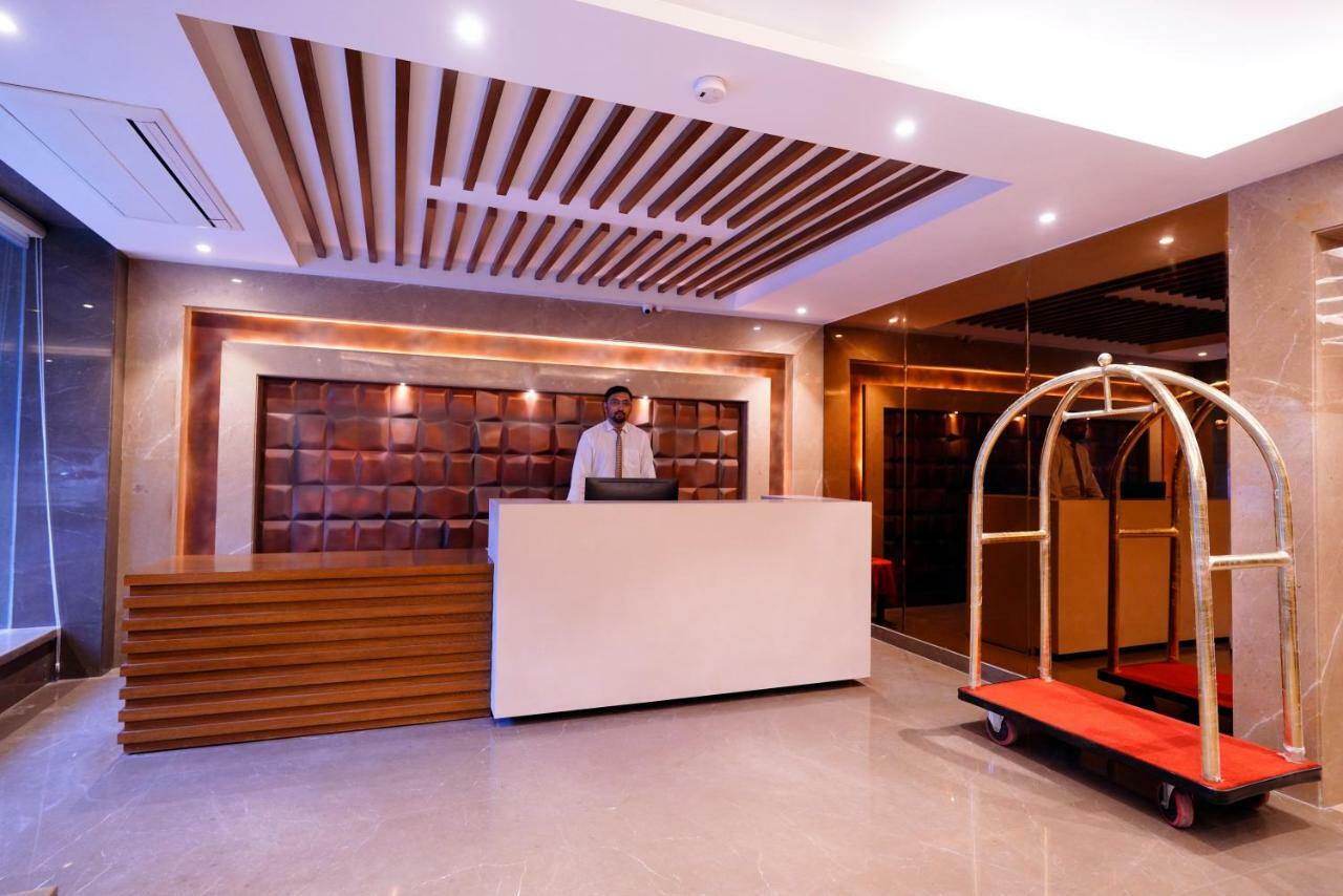 Hotel City Pride With Free Airport Pickup New Delhi Exteriör bild