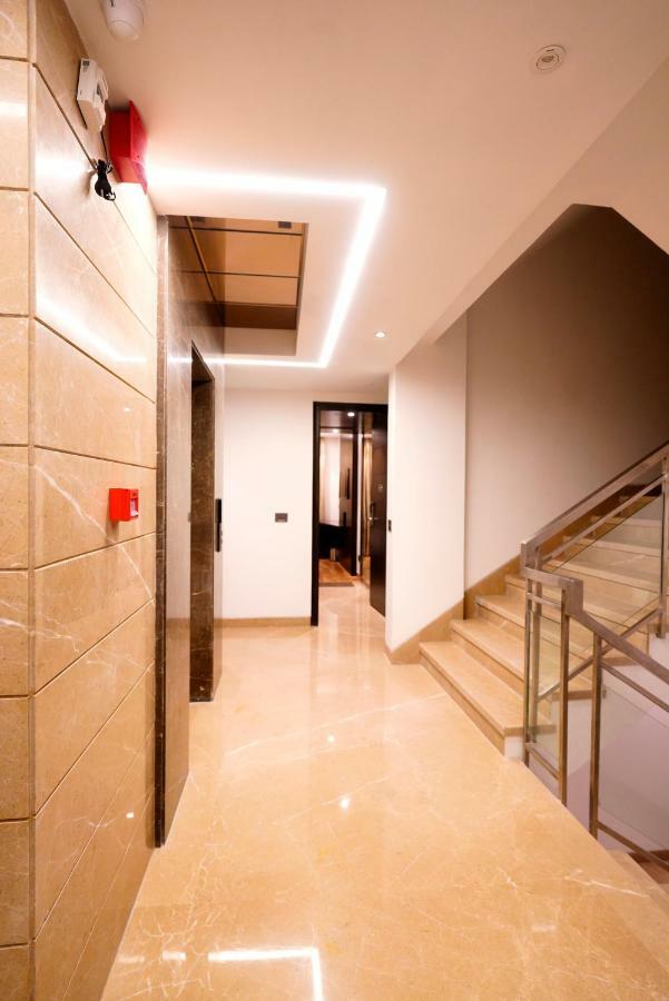 Hotel City Pride With Free Airport Pickup New Delhi Exteriör bild