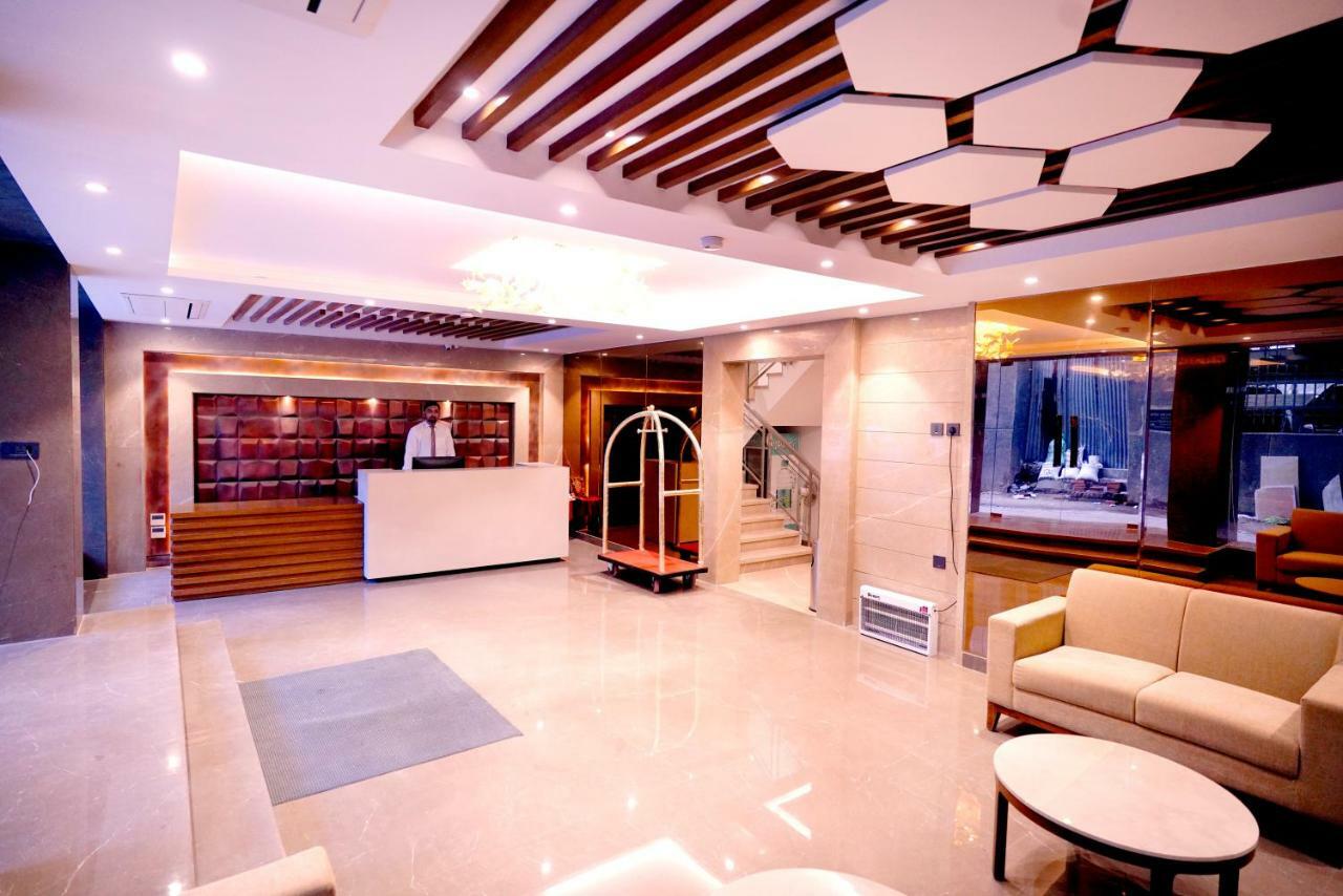 Hotel City Pride With Free Airport Pickup New Delhi Exteriör bild