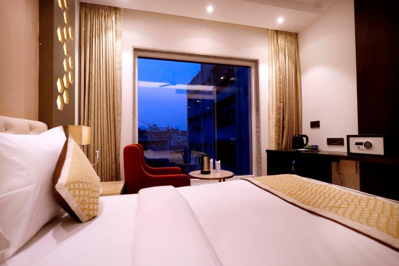 Hotel City Pride With Free Airport Pickup New Delhi Exteriör bild