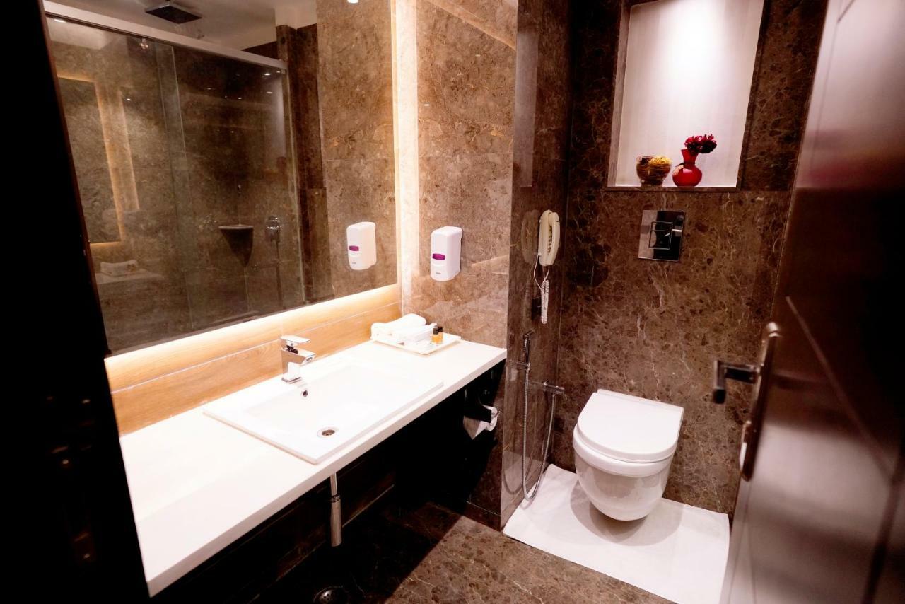 Hotel City Pride With Free Airport Pickup New Delhi Exteriör bild