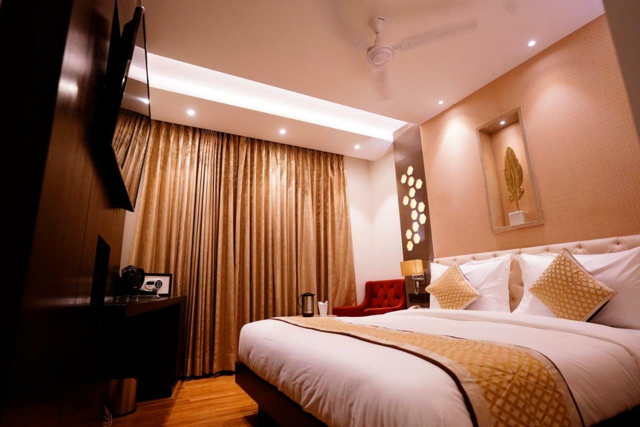 Hotel City Pride With Free Airport Pickup New Delhi Exteriör bild