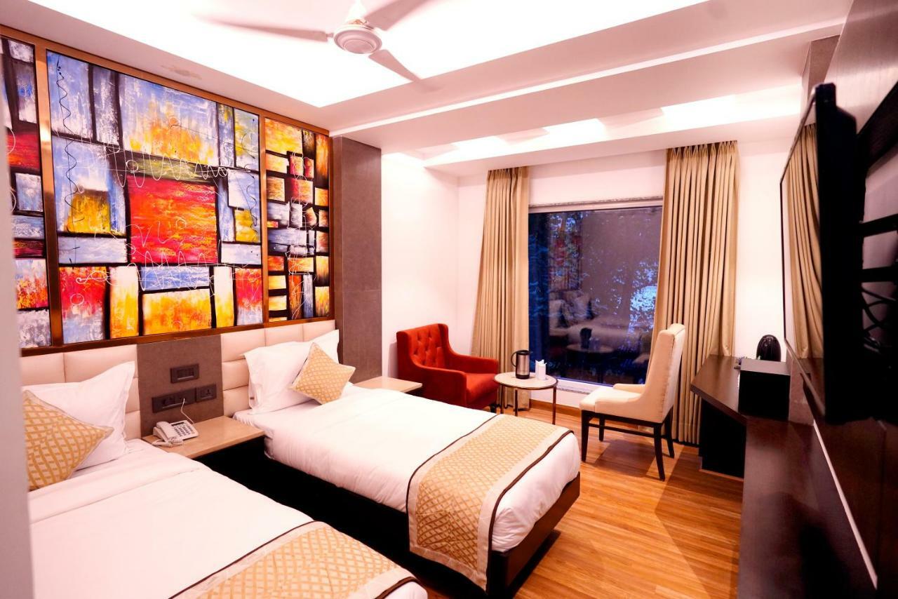Hotel City Pride With Free Airport Pickup New Delhi Exteriör bild